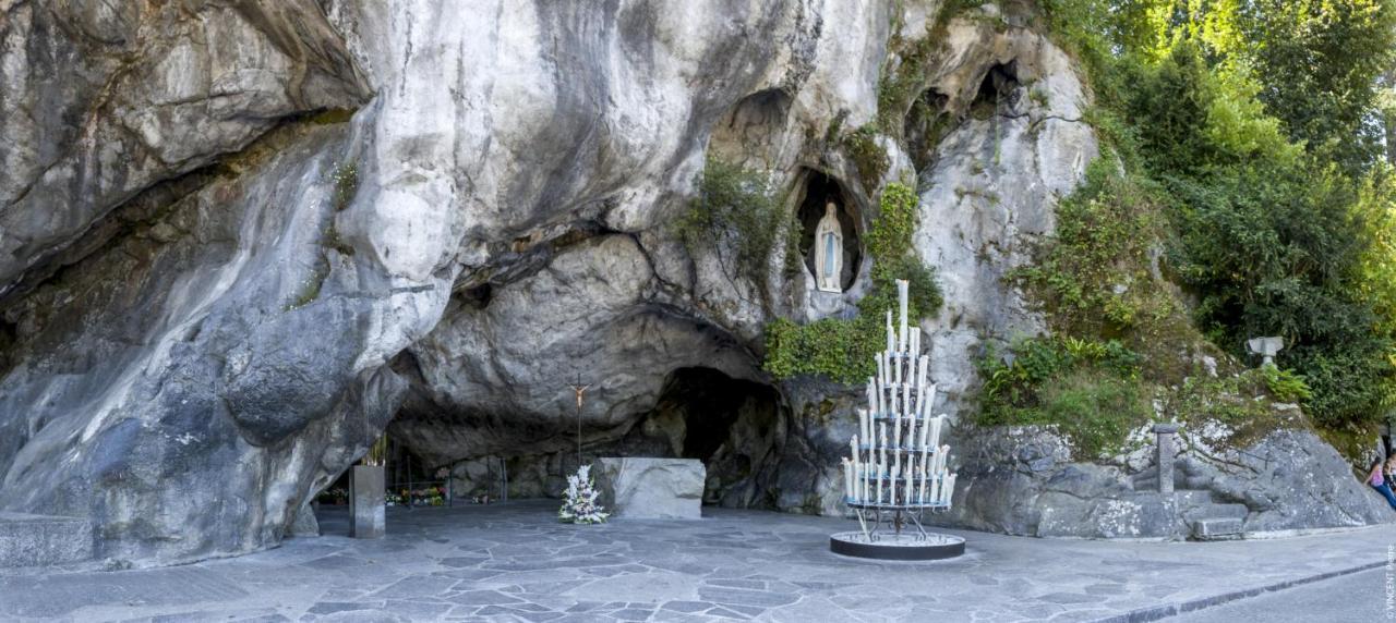 Hôtel Croix des Bretons - Lourdes Pyrénées Esterno foto