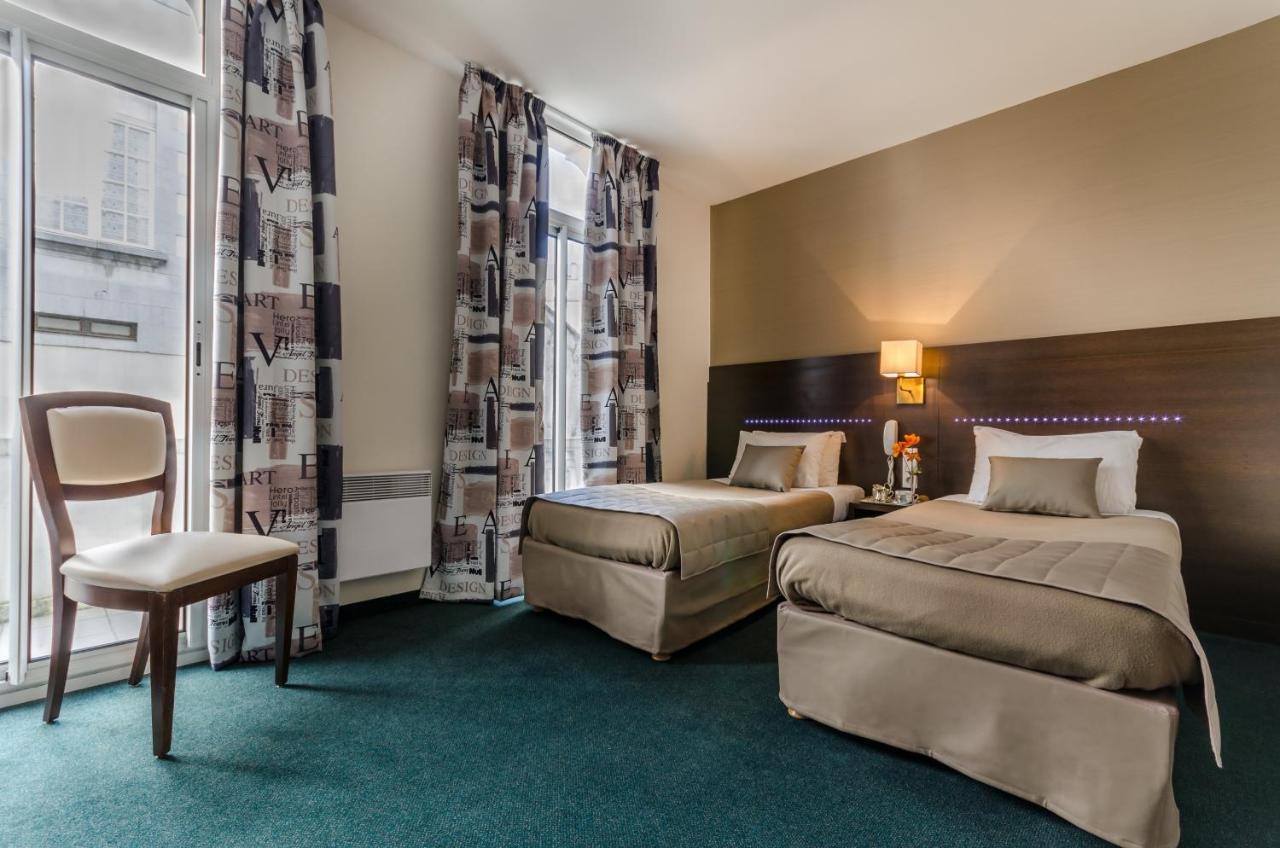 Hôtel Croix des Bretons - Lourdes Pyrénées Esterno foto