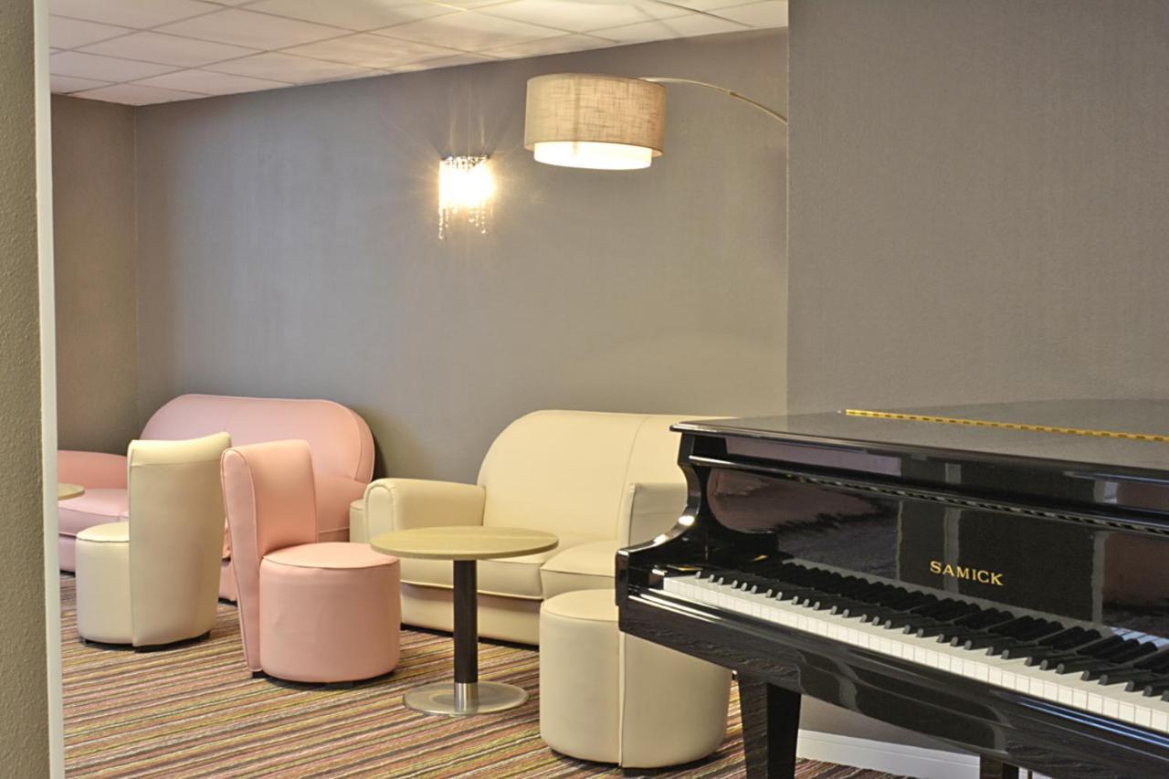 Hôtel Croix des Bretons - Lourdes Pyrénées Esterno foto